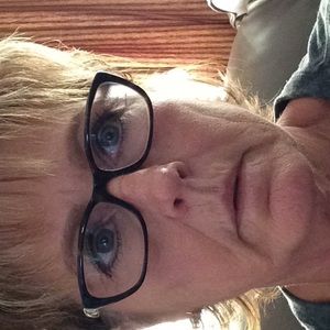 Meet your Posher, Carol